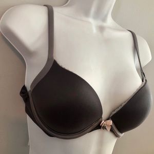 Victoria Secret Plunge Push Up Bra 34C